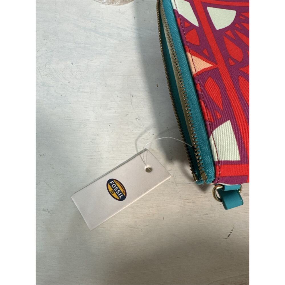 Fossil NWT Raspberry Keyper Wallet Wristlet - Picture 7 of 8